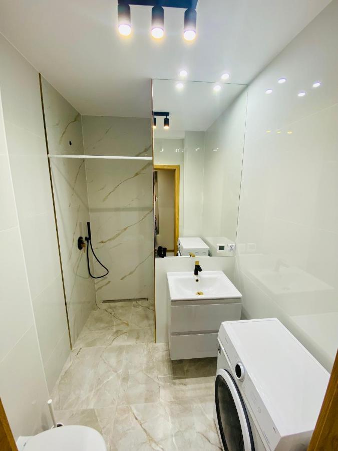 Gold Apartament Świdnik Eksteriør billede